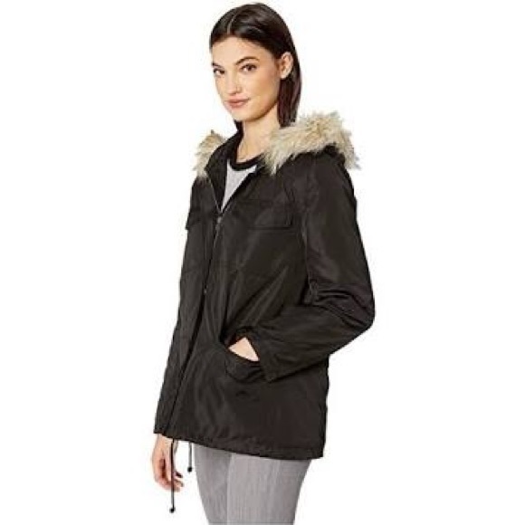 BB DAKOTA black jacket with fur trim - Picture 1 of 3